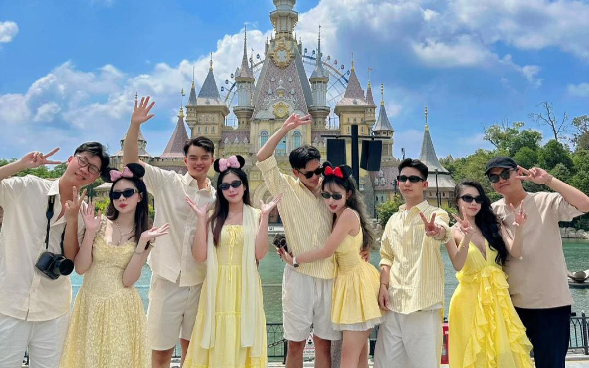 Nhiều bạn trẻ checkin tại VinWonders Phú Quốc! Nhiều bạn trẻ checkin tại VinWonders Phú Quốc!