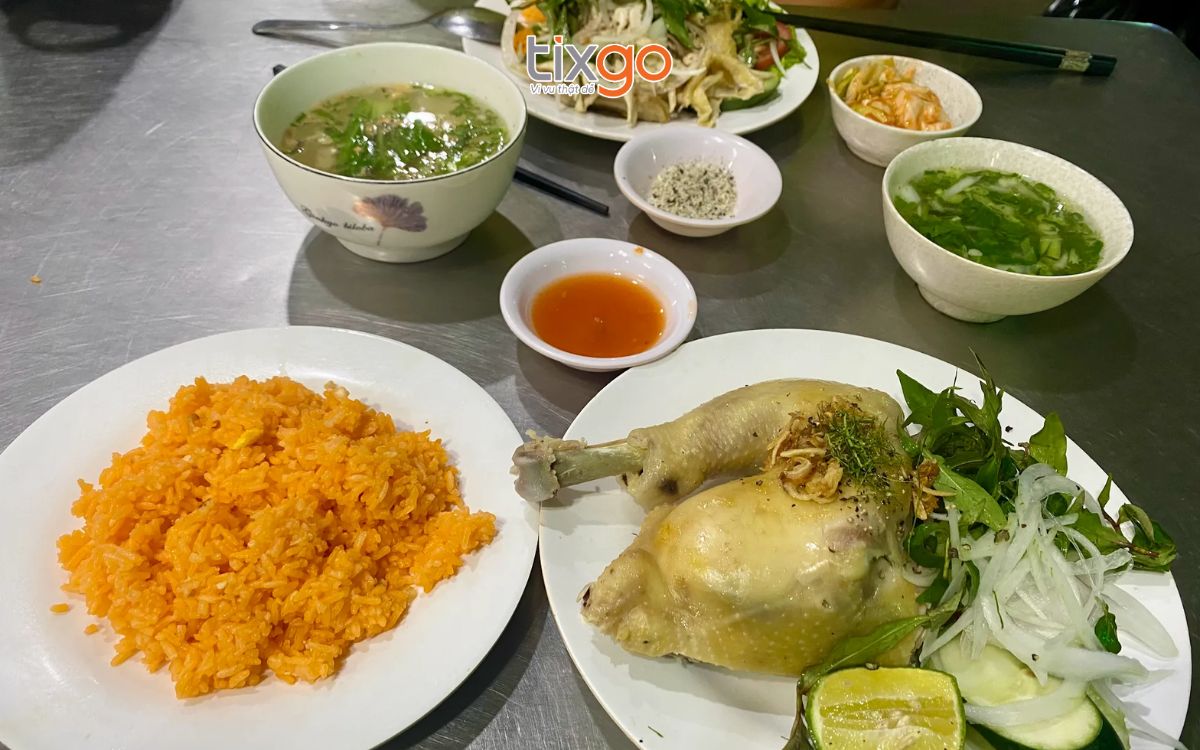 ăn trưa ở đà nẵng