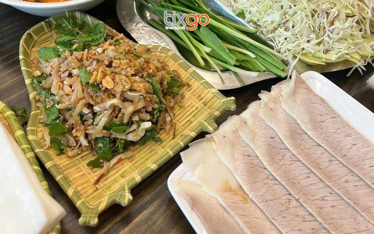 ăn trưa ở đà nẵng