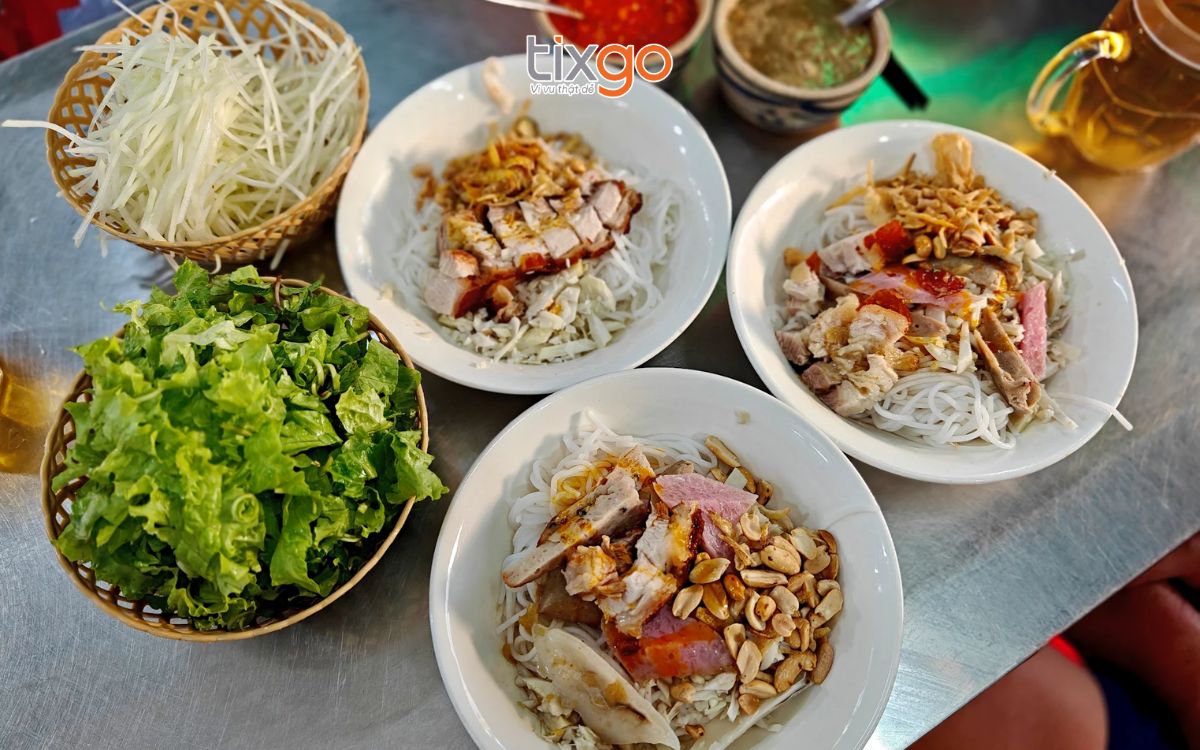 ăn trưa ở đà nẵng