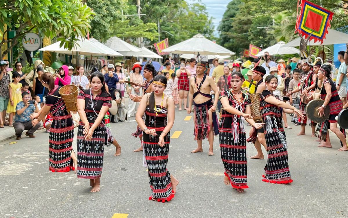 cổng trời đông giang ưu đãi lễ 2/9 