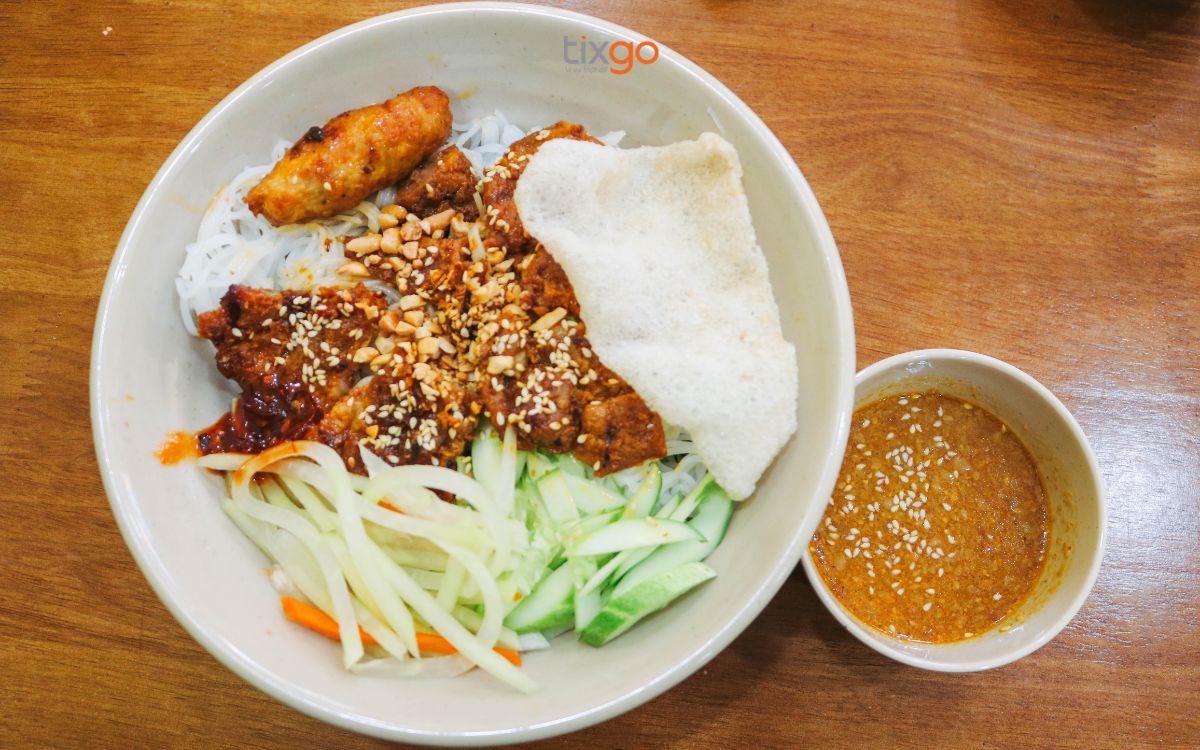Ăn khuya Đà Nẵng món món Bún thịt nướng