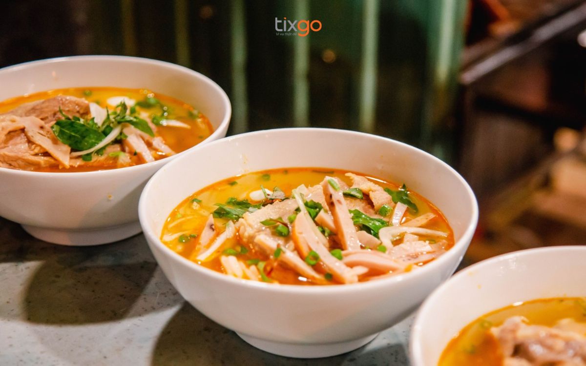 Ăn đêm Đà Nẵng với món bánh canh