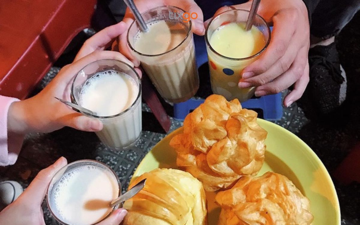 Ăn đêm Đà Nẵng với sữa đậu nành