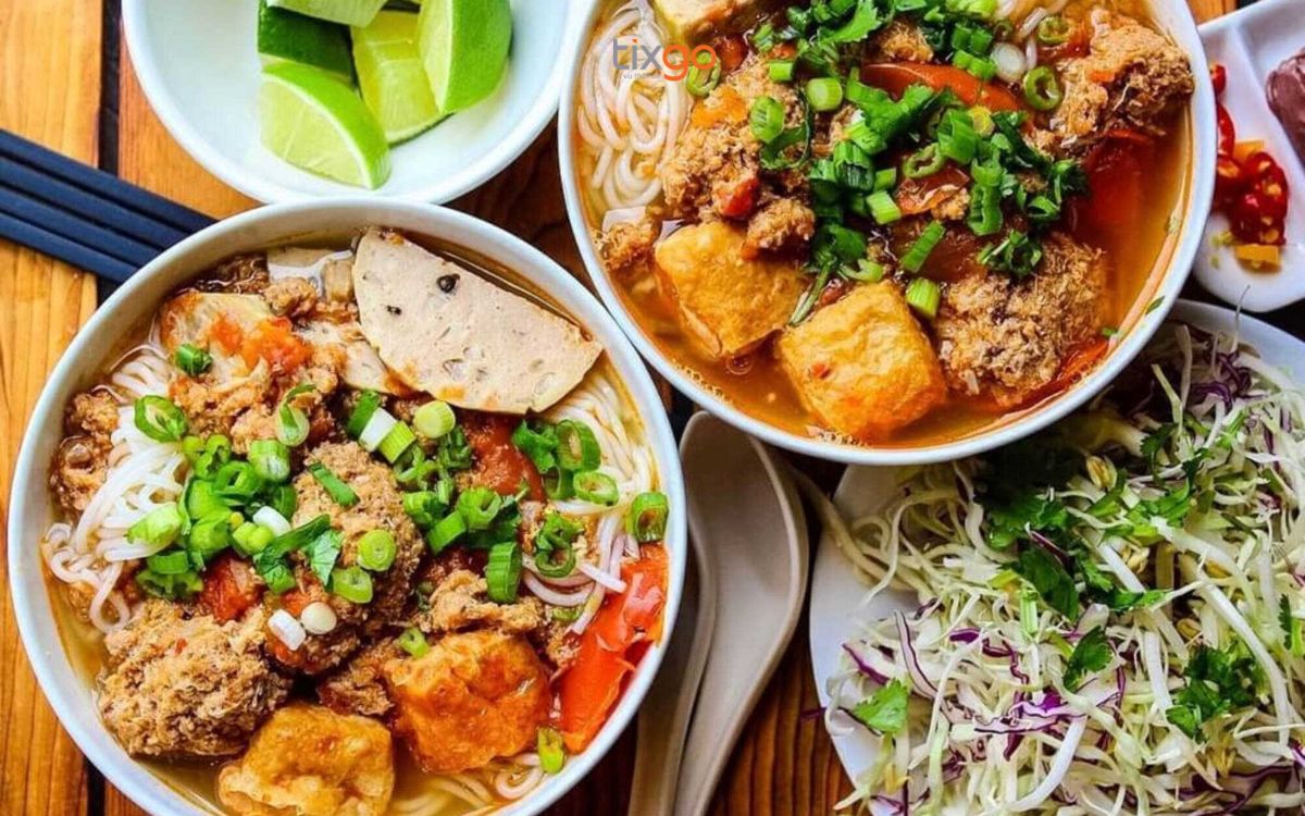 Bún riêu là món ăn sáng phải thử ở Đà Nẵng 