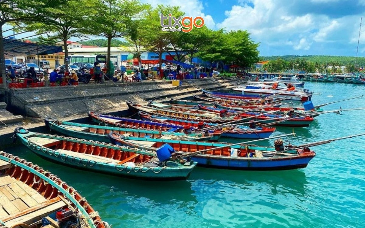 Tháng 11 đến tháng 4 là thời điểm thích hợp để ghé An Thới Phú Quốc Tháng 11 đến tháng 4 là thời điểm thích hợp để ghé An Thới Phú Quốc