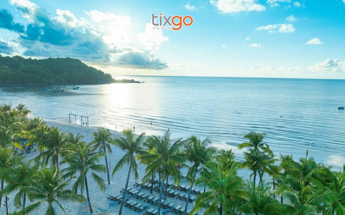 Bãi Kem là bãi biển không thể bỏ lỡ khi đi quần đảo An Thới Phú quốc Bãi Kem là bãi biển không thể bỏ lỡ khi đi quần đảo An Thới Phú quốc