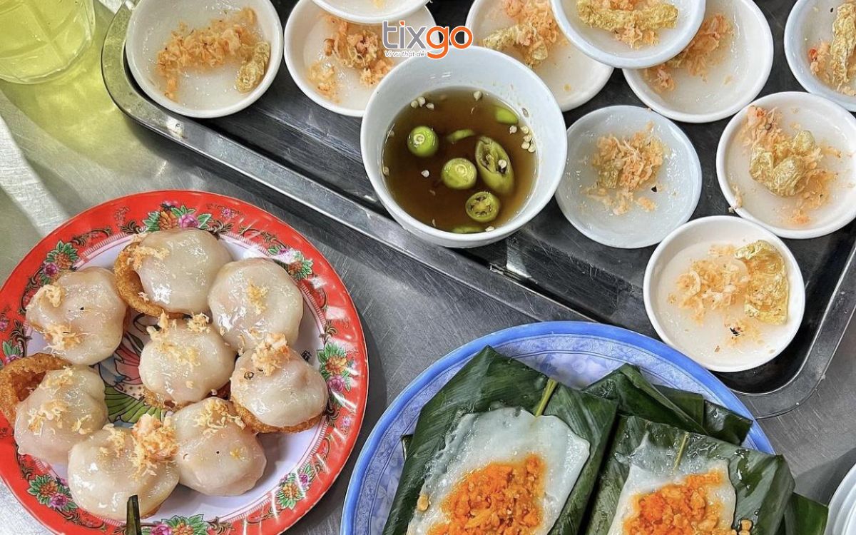 ăn trưa ở huế Quán Bánh Bèo Nậm Lọc Bà Đỏ ngon nức tiếng