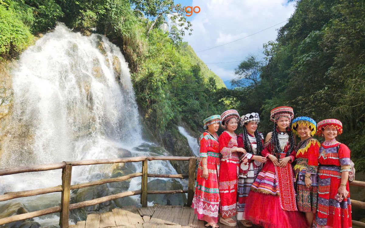 Giá vé đi bản Cát Cát rất rẻ, chỉ từ 70.000 đồng bản cát cát lào cai