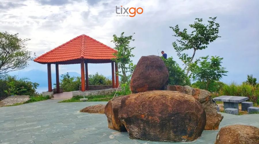 Bán đảo Sơn Trà: Khám phá Nhà Vọng Cảnh Bán đảo Sơn Trà: Khám phá Nhà Vọng Cảnh