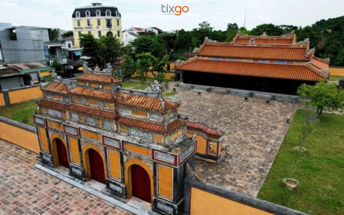 Đại Cung Môn là cửa chính dẫn vào Tử Cấm Thành bản đồ đại nội huế