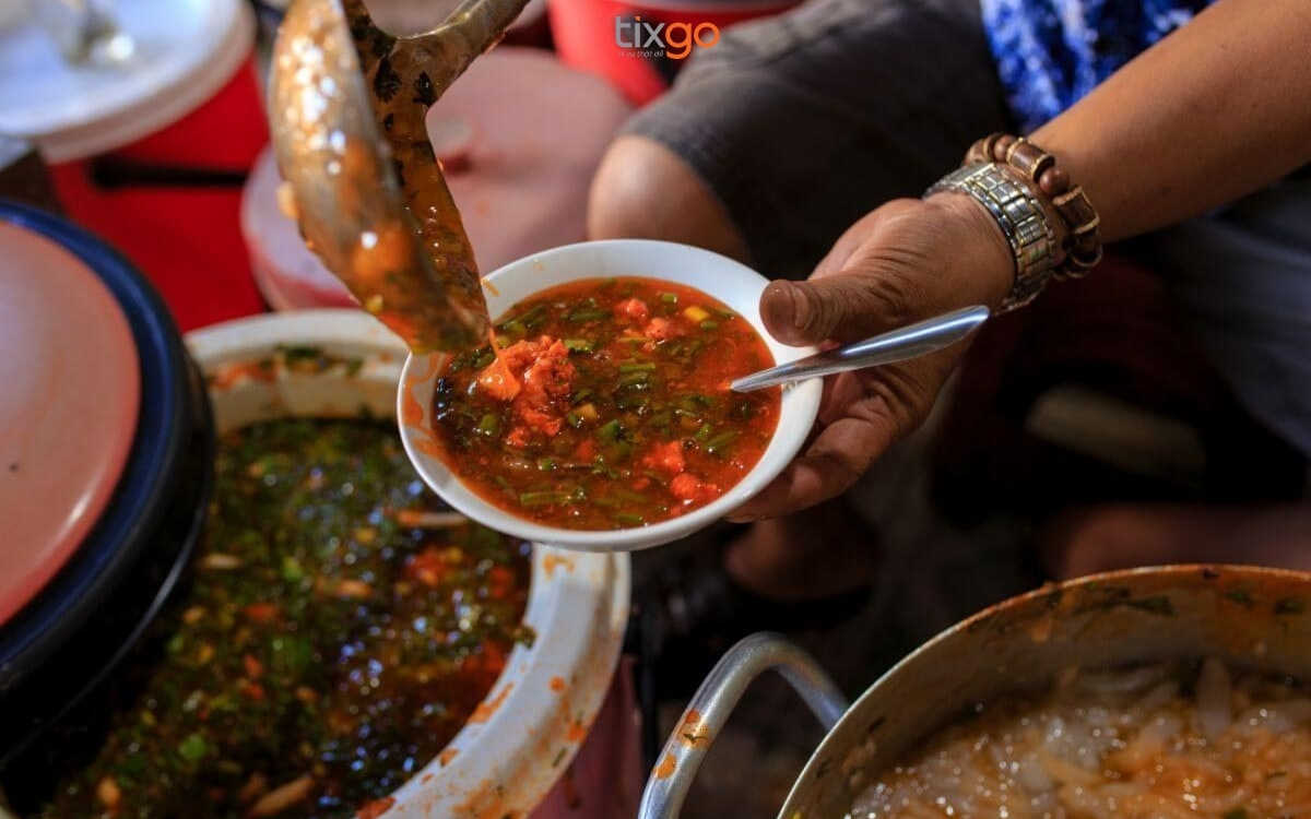 Top 15 quán bánh canh Huế ngon nổi tiếng, chuẩn vị Cố đô