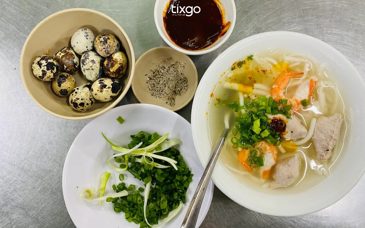 Bánh canh trứ danh Bà Đợi