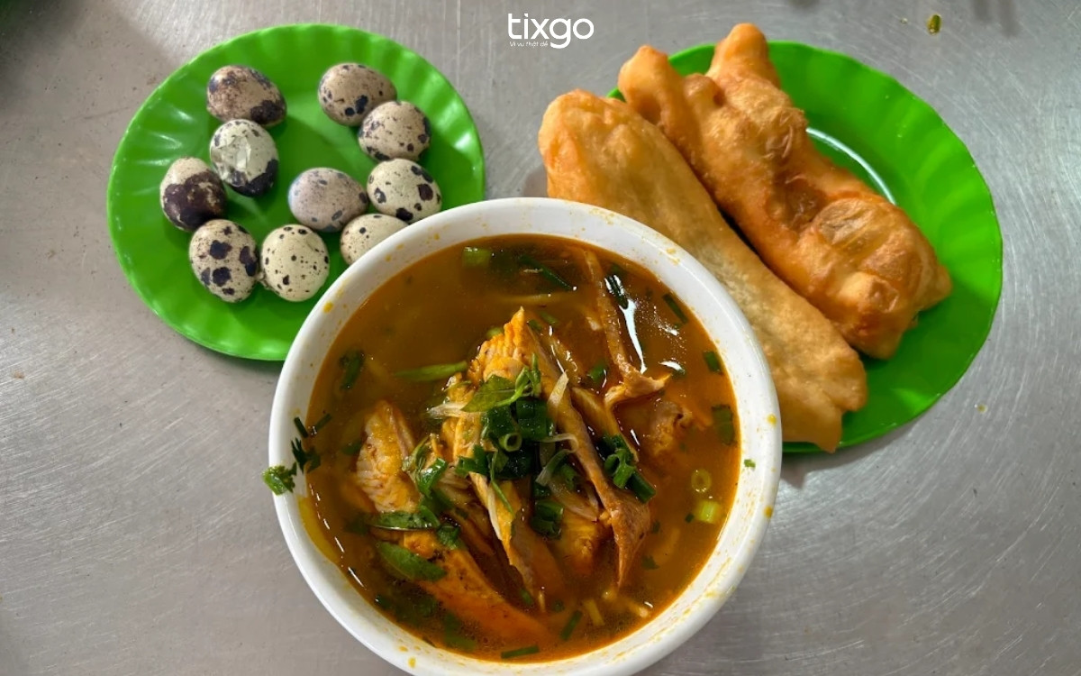 Quán bánh canh Mùi