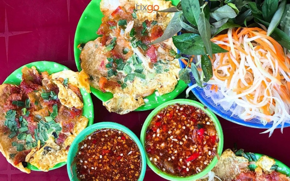 Bánh ép dì Huệ ở đường Lê Ngô Cát