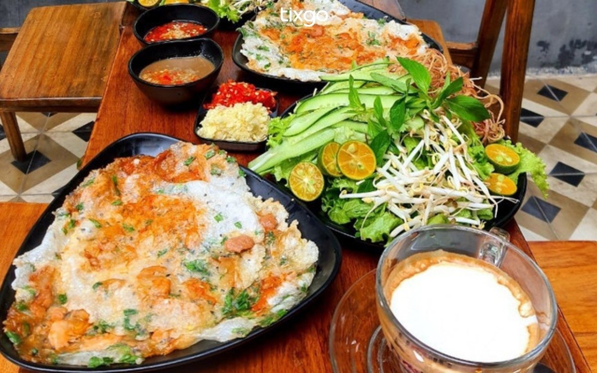 Bánh ép Cầu Hai nức tiếng xứ Huế