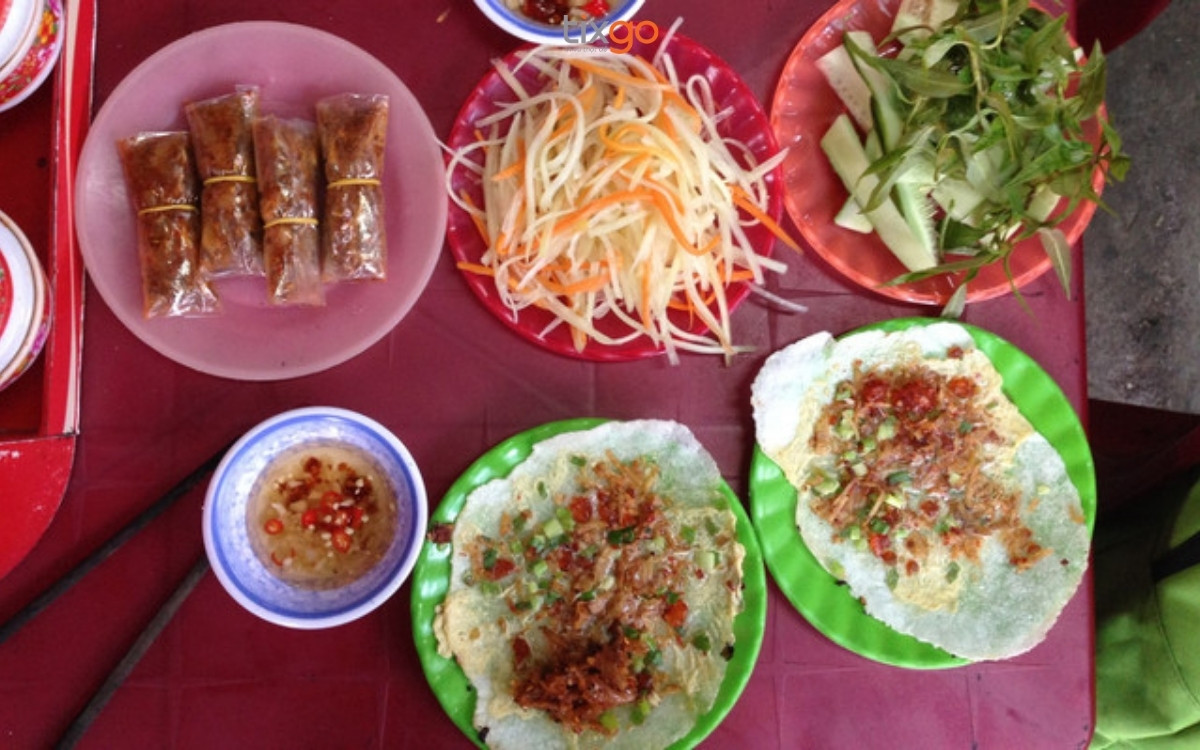 Bánh ép Cây Sứ nằm trong Bờ Bắc, Kinh Thành Huế