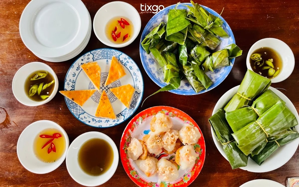 bánh ít tôm thịt huế Quán bánh ít bà Đỏ