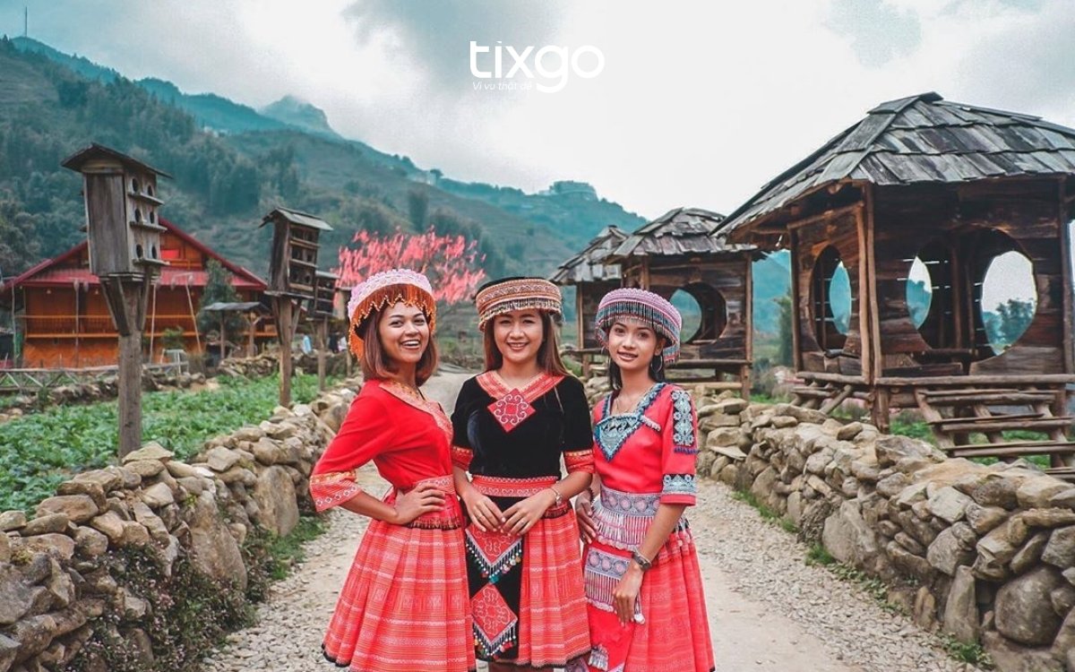 Trang phục thổ cẩm tại các bản làng ở Sapa