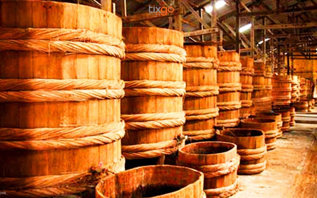 Nhà thùng nước mắm Phú Quốc là nơi sản xuất loại nước mắm nổi tiếng khắp 3 miền