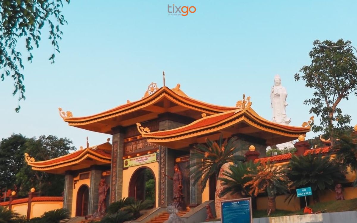 Chùa Hộ Quốc mở cửa đón tiếp tất cả du khách