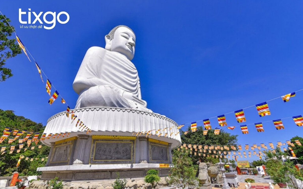 Quá trình xây dựng Chùa Linh Ứng ở Bà Nà Hills Quá trình xây dựng Chùa Linh Ứng ở Bà Nà Hills