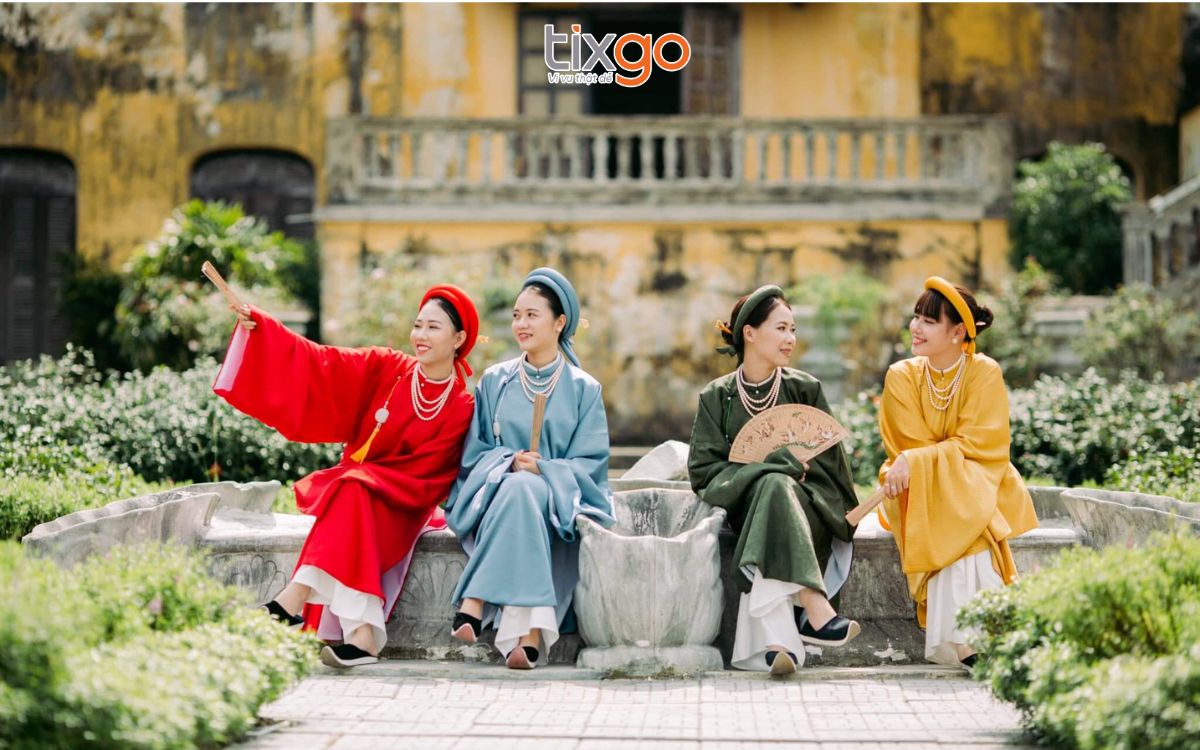 thuê cổ phục huế