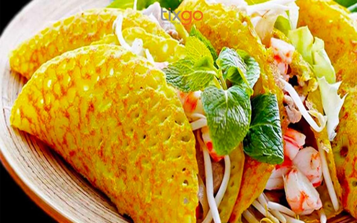 Bánh xèo giòn rụm hấp dẫn