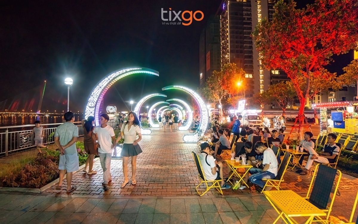 Phố đi bộ mới nhất tại Đà Nẵng - Bạch Đằng