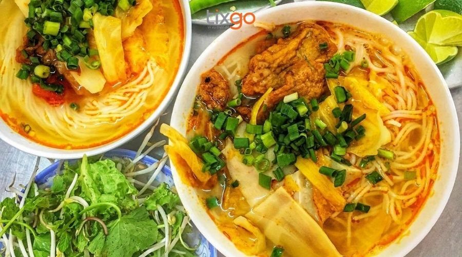 Thưởng thức bún chả cá Đà Nẵng