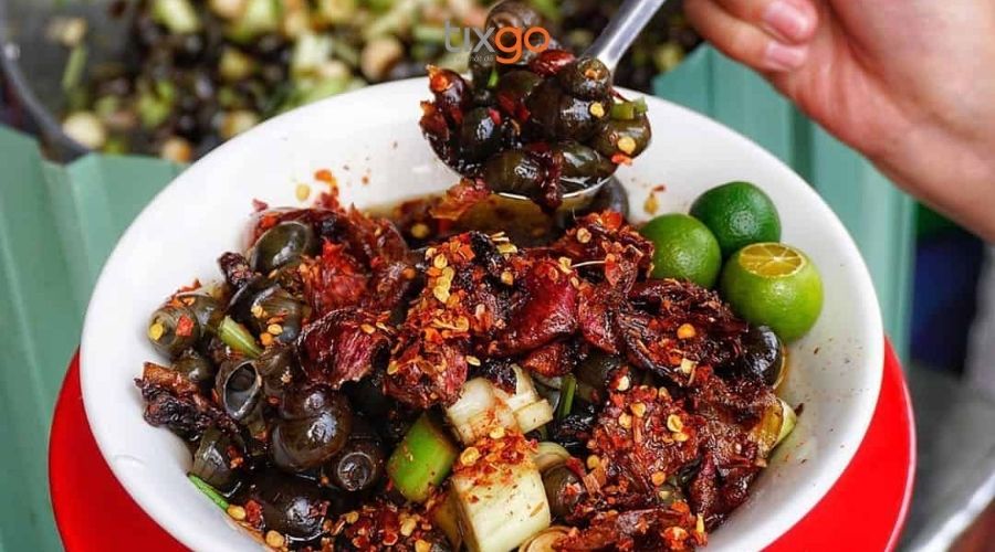 Thưởng thức ốc hút cay thơm ở Đà Nẵng
