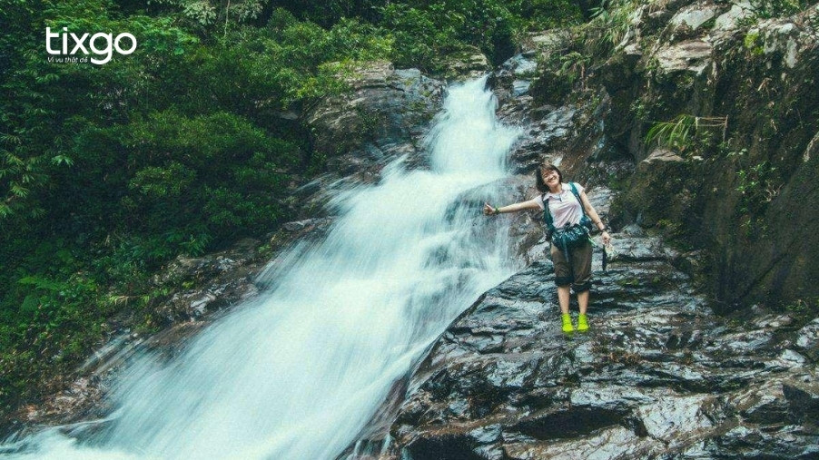 Thác Ba Đờ Phọt là một trong những địa điểm nên ghé khi du lịch Đà Nẵng