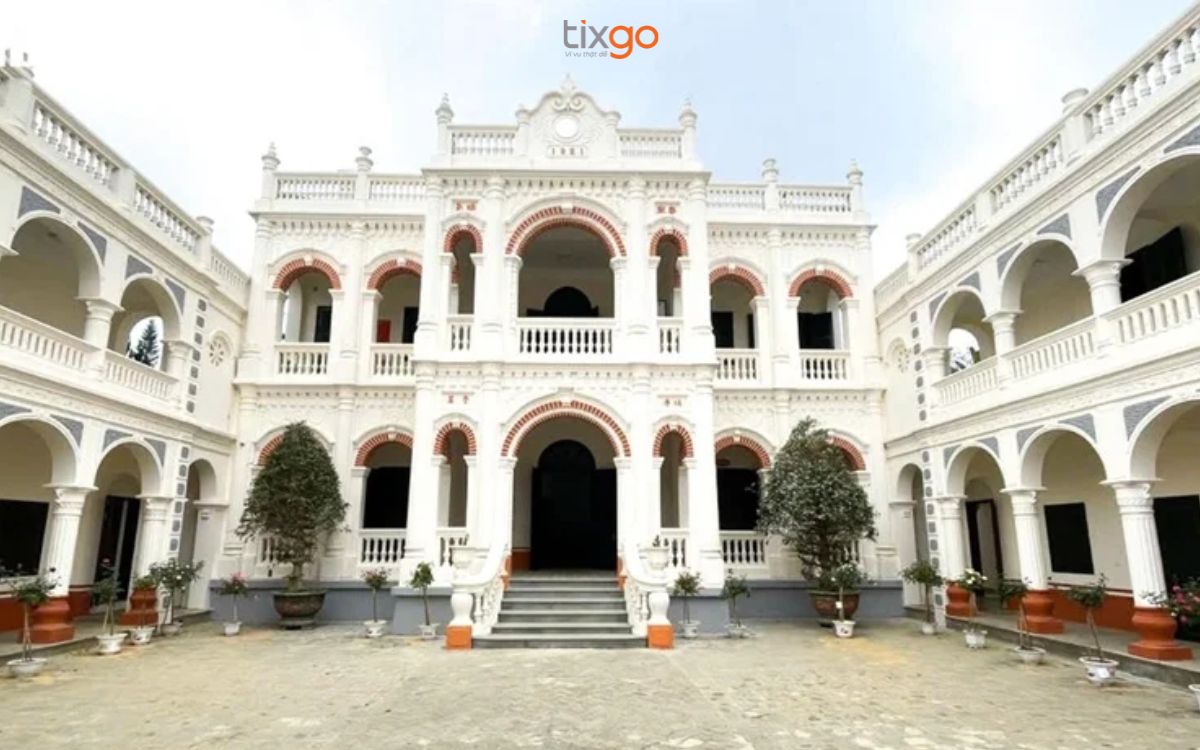 dinh thự vua mèo hoàng a tưởng