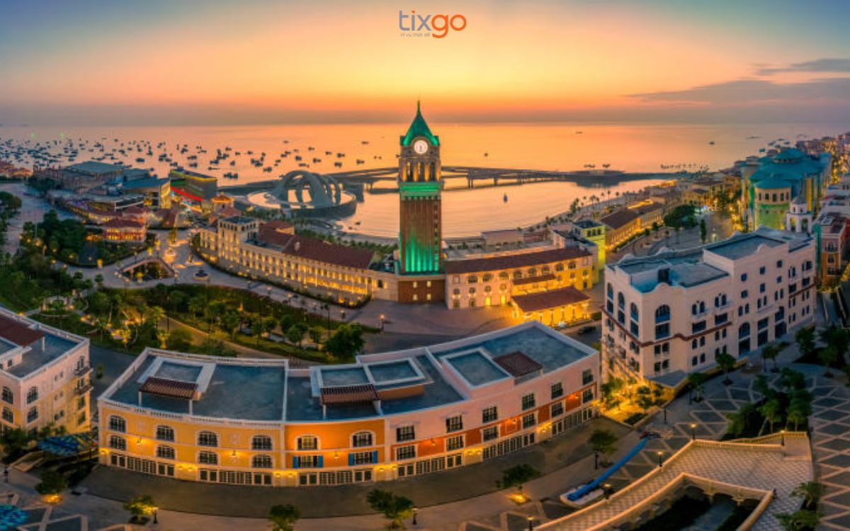 Thị trấn Hoàng Hôn được mệnh danh là điểm ngắm hoàng hôn đẹp nhất thế giới