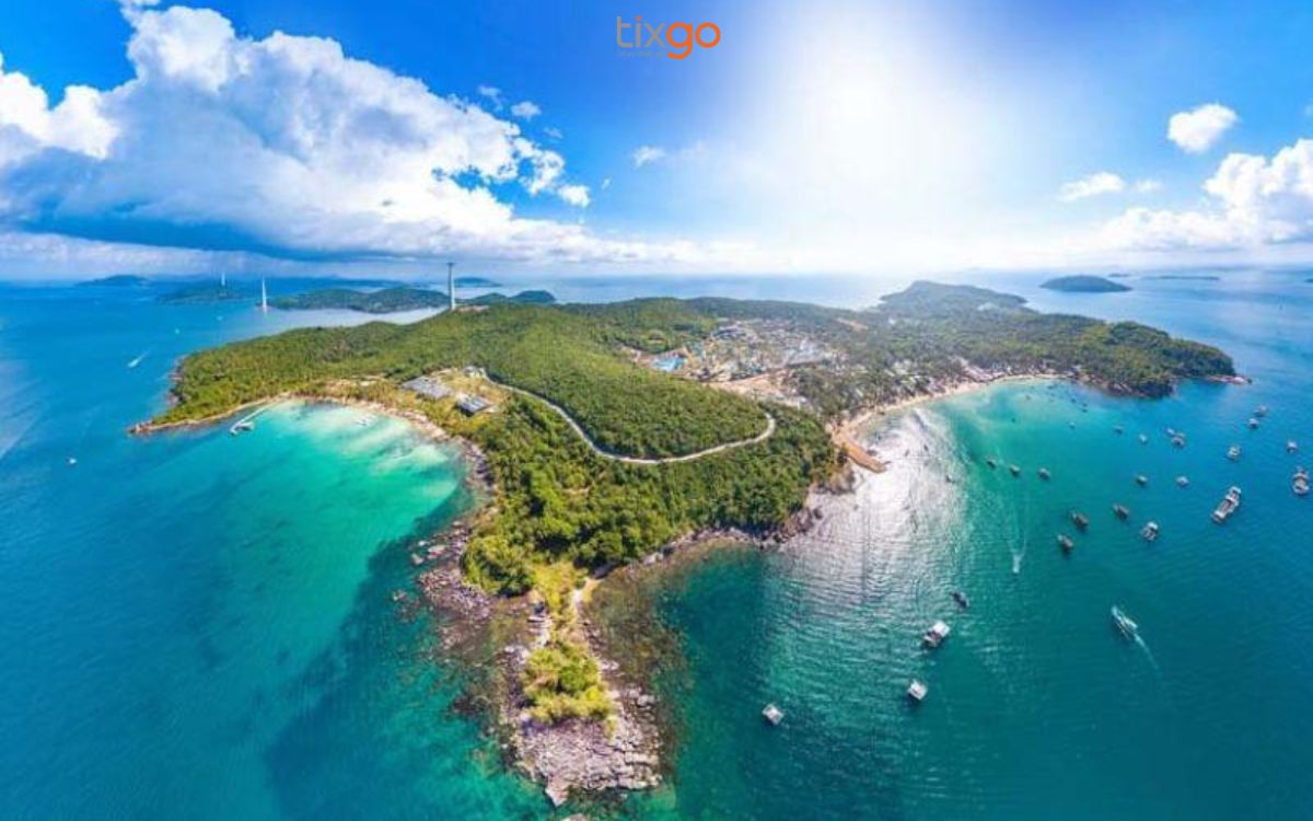 Hòn Thơm là hòn đảo lớn nhất ở phía Nam đảo Phú Quốc