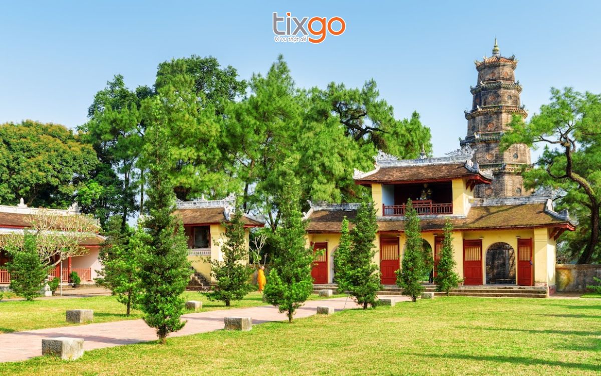 du lịch huế tháng 8 Chùa Huyền Không Sơn Thượng