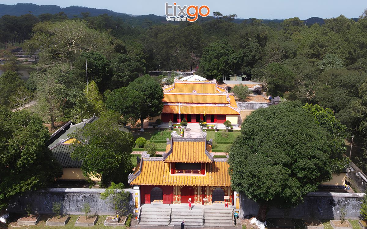 du lịch huế tháng 9 Lăng Gia Long