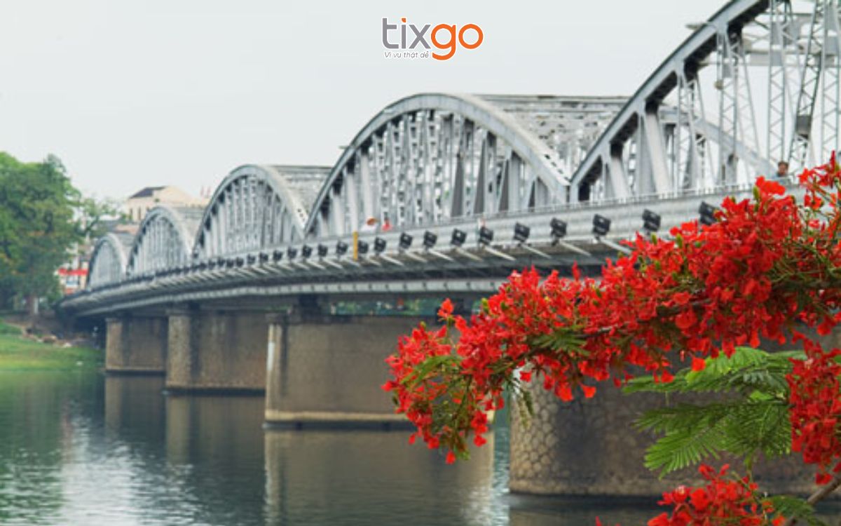 du lịch huế tháng 9 Cầu Trường Tiền