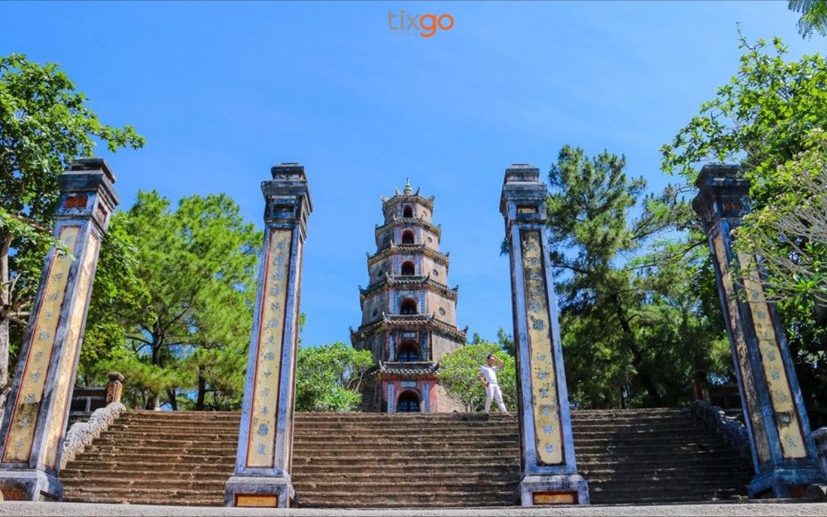 Chùa Thiên Mụ là biểu tượng tâm linh bất diệt của mảnh đất Cố đô