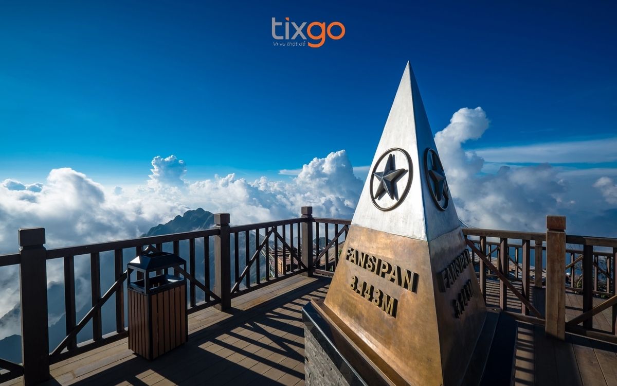 du lịch Lào Cai Đỉnh Fansipan - nóc nhà Đông Dương