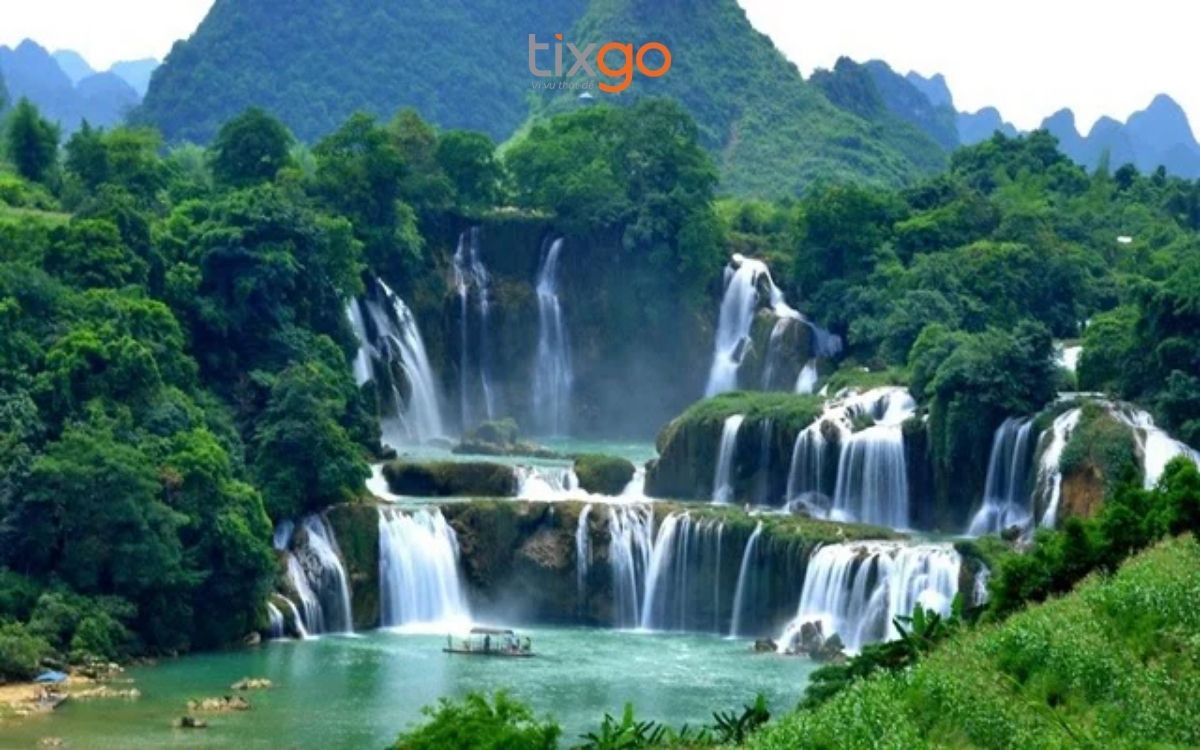du lịch Lào Cai Thác Bạc - địa điểm tham quan quen thuộc của mọi tín đồ xê dịch