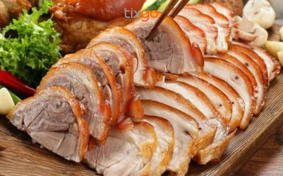 du lịch Lào Cai Món lợn cắp nách cực ngon, ngọt thịt của người Tây Bắc