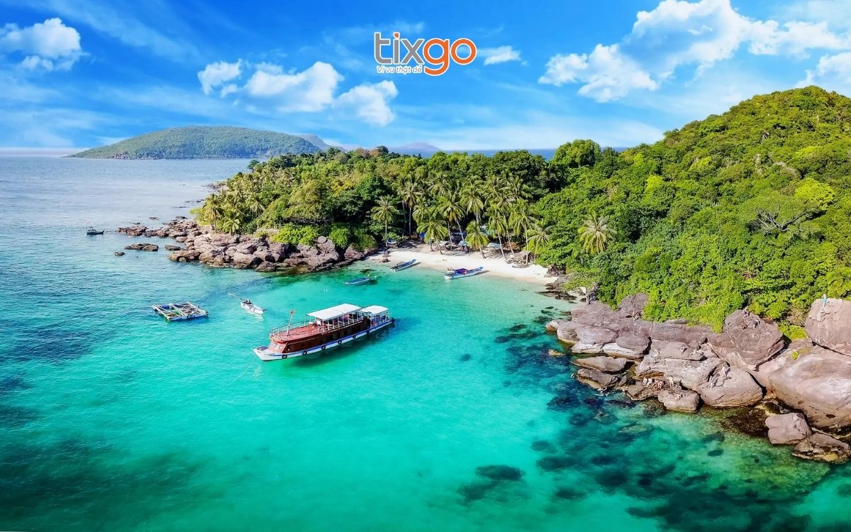 du lịch Phú Quốc tháng 1 Bãi Sao vào tháng 1 Phú Quốc sẽ có làn nước xanh ngọc bích