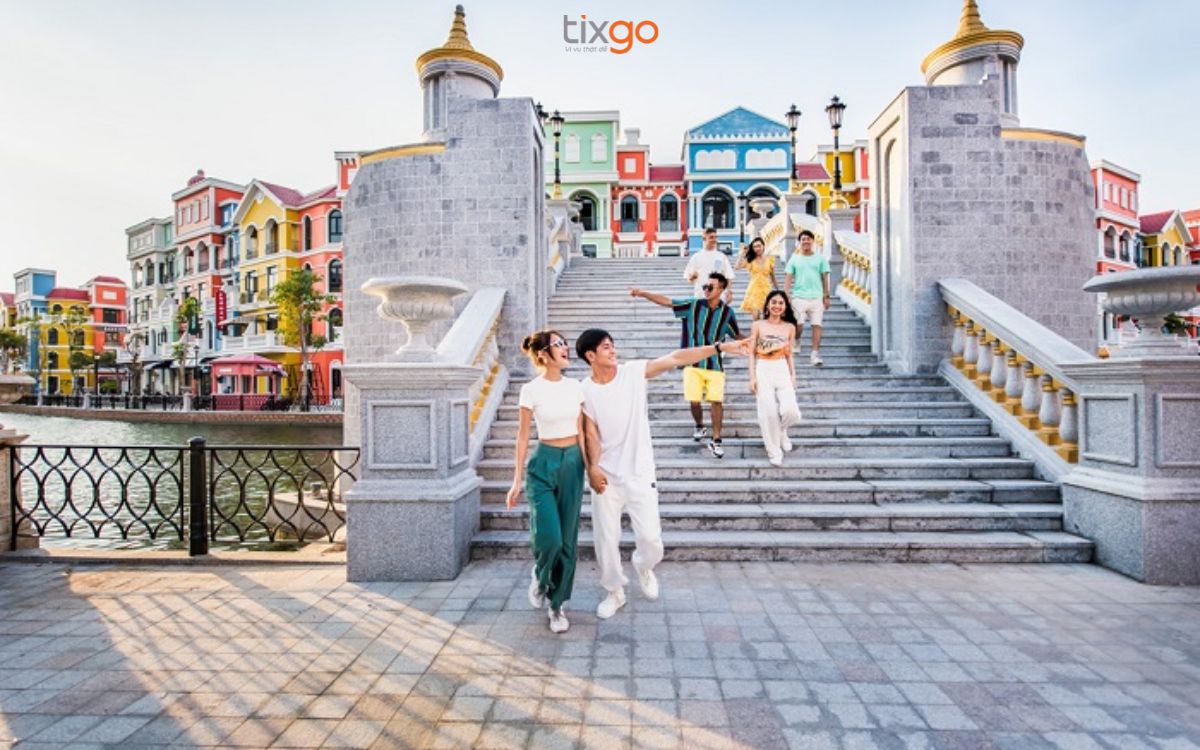 Du khách nên ưu tiên trang phục thoải mái và thoáng mát 