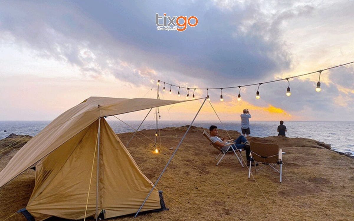 Cắm trại săn bình minh tại mũi Ông Đội ở Phú Quốc tháng 11 Cắm trại săn bình minh tại mũi Ông Đội ở Phú Quốc tháng 11