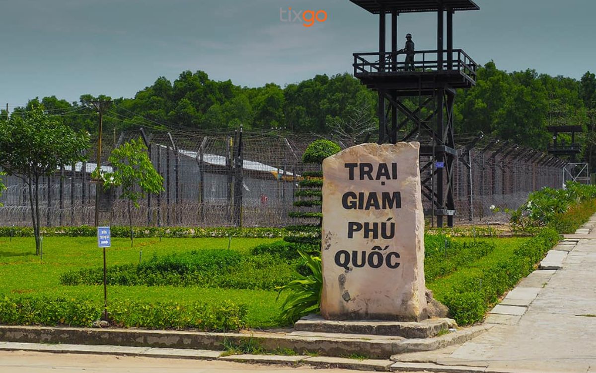 Nhà tù Phú Quốc là di tích lịch sử nổi tiếng không thể bỏ qua