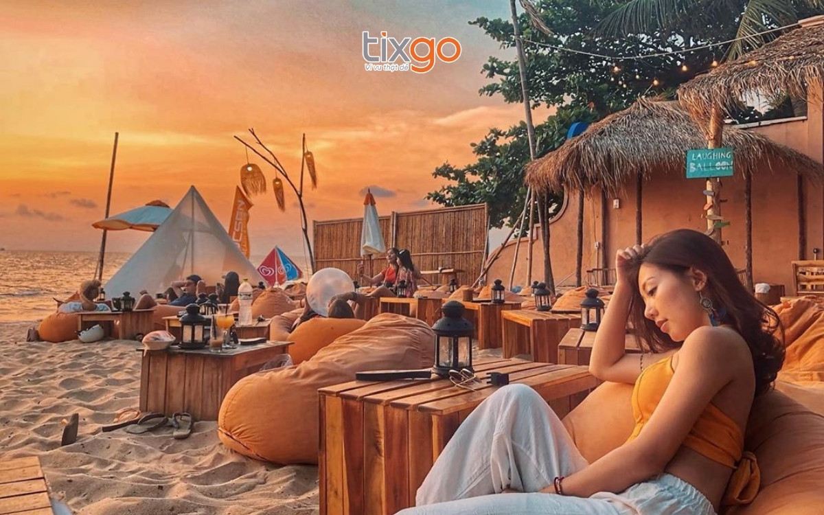 du lịch Phú Quốc tháng 4 Ngắm hoàng hôn tại OCSEN Beach Bar & Club vào tháng 4 Phú Quốc