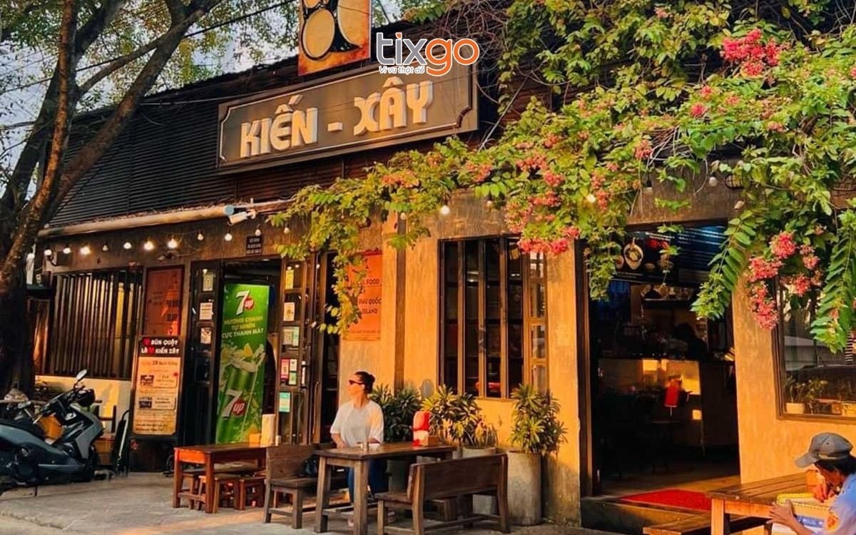 du lịch Phú Quốc tháng 4 Thưởng thức đặc sản Bún Quậy Kiến Xây khi đi du lịch Phú Quốc tháng 4