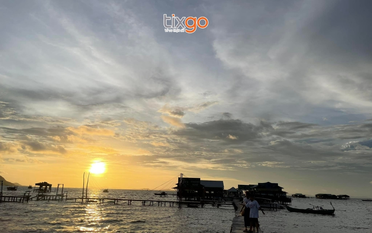 Check-in Làng chài Rạch Vẹm khi đi du lịch Phú Quốc tự túc Check-in Làng chài Rạch Vẹm khi đi du lịch Phú Quốc tự túc