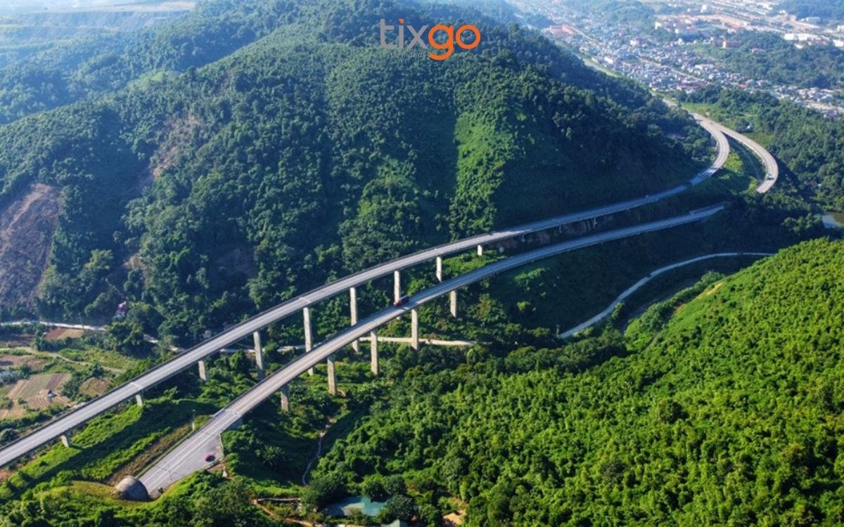 Cung đường cao tốc Nội Bài-Lào Cai